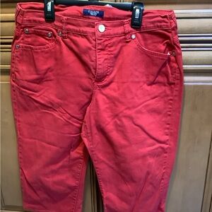 CHAP RED CAPRIS